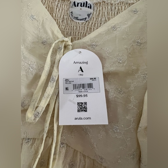 Arula Smocked Puff Short Sleeve Dress in Yellow - Picture 2 of 3